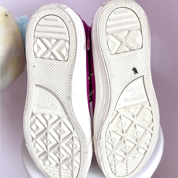 Converse Chuck Taylor All Star Scallop High Top Suede Sneaker (Women) pink 7 - Picture 6 of 9